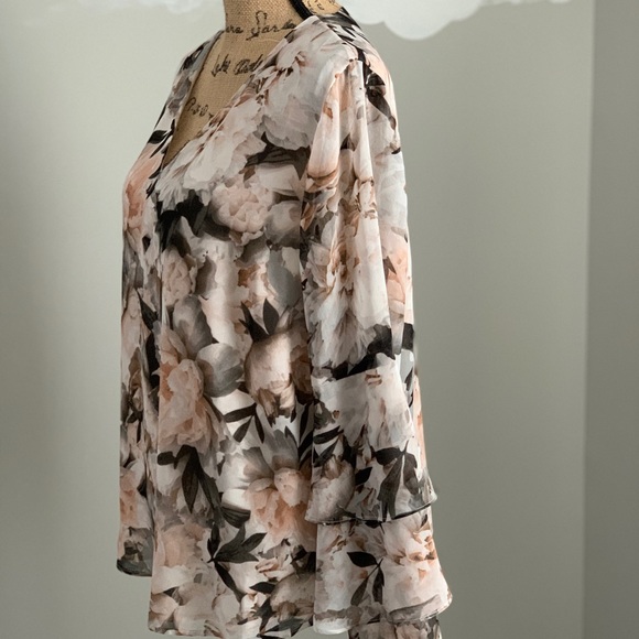 Calvin Klein shirt - Picture 2 of 4